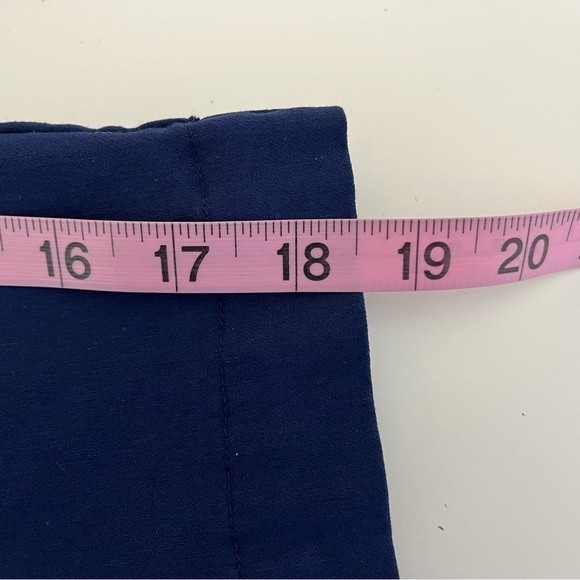 Izod Golf Blue UPF 15 Pedal Pusher Capri - Picture 12 of 13